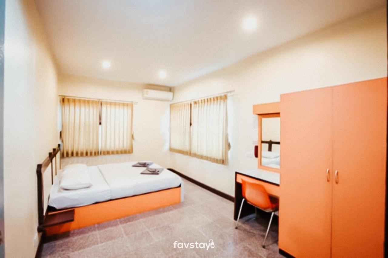 Twin Palms Suites And Residence Pattaya Εξωτερικό φωτογραφία