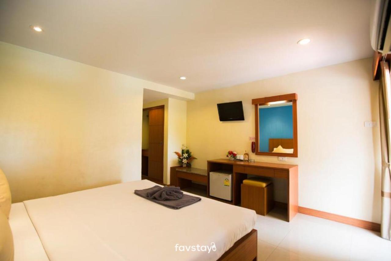 Twin Palms Suites And Residence Pattaya Εξωτερικό φωτογραφία